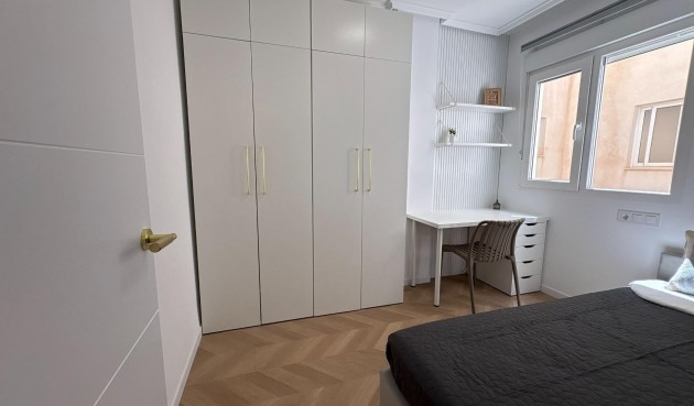 Återförsäljning - Apartment -
Torrevieja - Playa del Cura