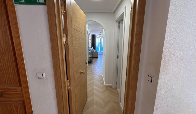 Återförsäljning - Apartment -
Torrevieja - Playa del Cura
