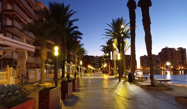 Återförsäljning - Apartment -
Torrevieja - Playa del Cura