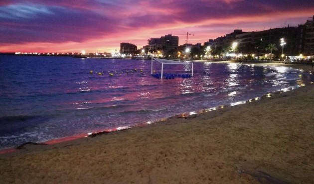 Återförsäljning - Apartment -
Torrevieja - Playa del Cura