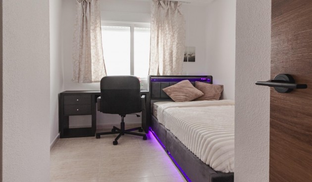 Brukt - Apartment -
Torrevieja - Playa del Cura