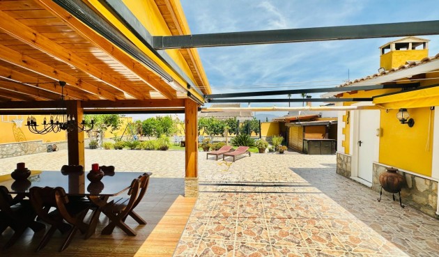 Återförsäljning - Villa -
Orihuela - Urb. Montepinar