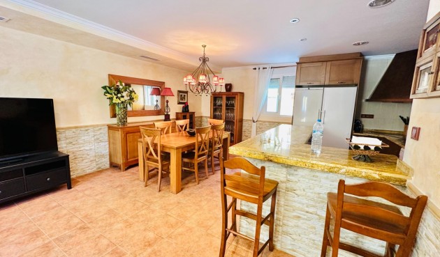 Återförsäljning - Villa -
Orihuela - Urb. Montepinar
