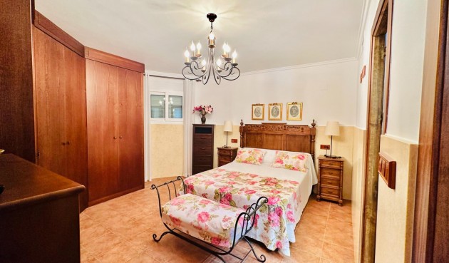 Återförsäljning - Villa -
Orihuela - Urb. Montepinar