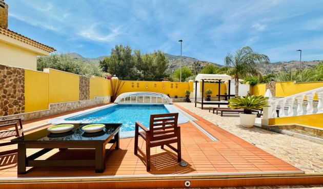 Återförsäljning - Villa -
Orihuela - Urb. Montepinar