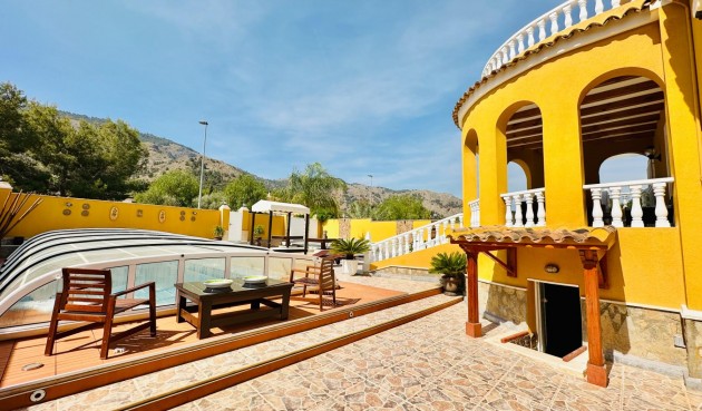 Återförsäljning - Villa -
Orihuela - Urb. Montepinar