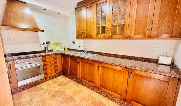Återförsäljning - Villa -
Orihuela - Urb. Montepinar