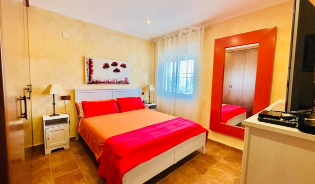 Återförsäljning - Villa -
Orihuela - Urb. Montepinar