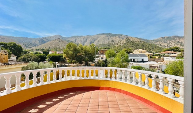 Återförsäljning - Villa -
Orihuela - Urb. Montepinar