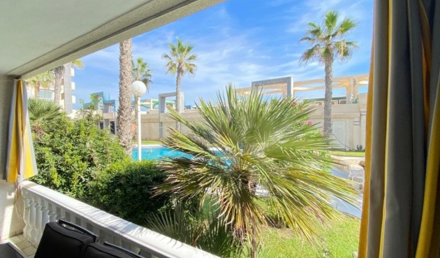 Brukt - Apartment -
Torrevieja - Torre La Mata