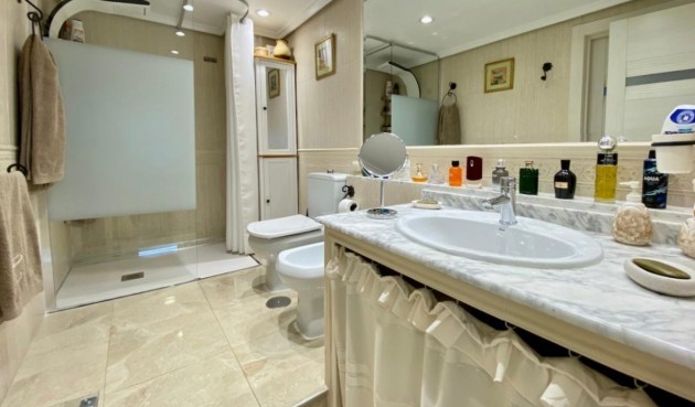 Brukt - Apartment -
Torrevieja - Torre La Mata
