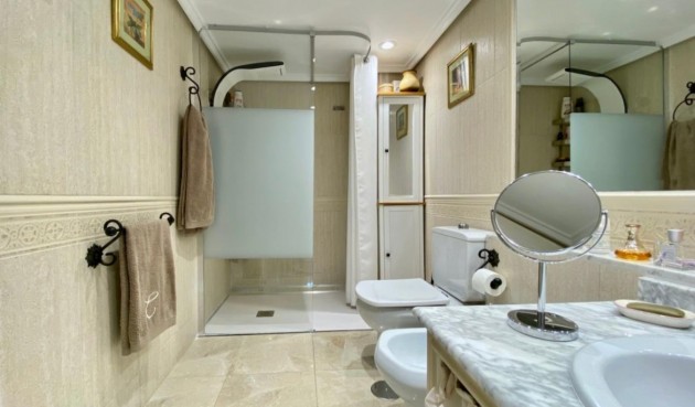 Brukt - Apartment -
Torrevieja - Torre La Mata