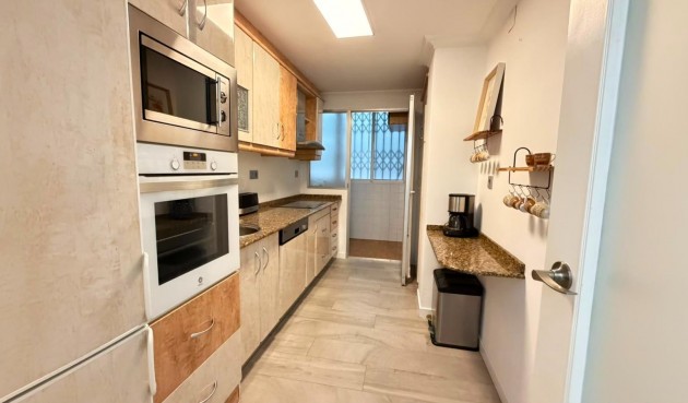 Brukt - Apartment -
Torrevieja - Centro - Muelle Pesquero