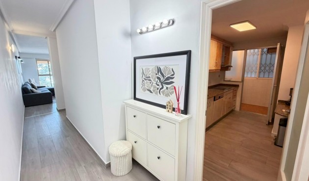 Brukt - Apartment -
Torrevieja - Centro - Muelle Pesquero