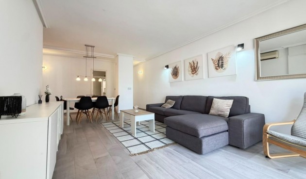 Brukt - Apartment -
Torrevieja - Centro - Muelle Pesquero