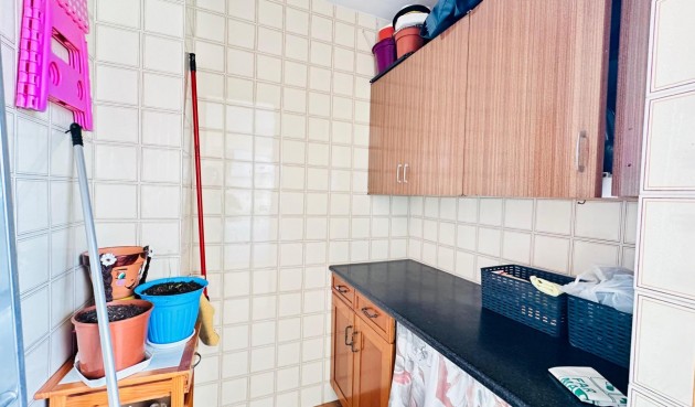Resale - Apartment -
Torrevieja - Centro