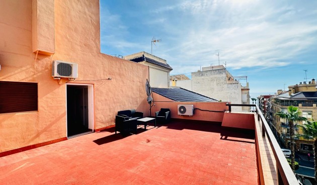 Resale - Apartment -
Torrevieja - Centro
