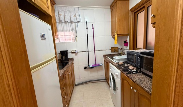 Resale - Apartment -
Torrevieja - Estacion De Autobuses
