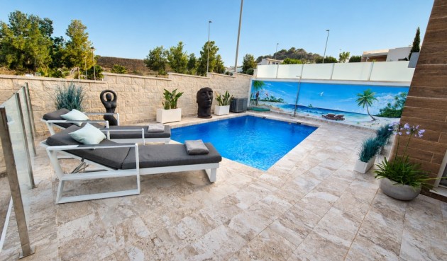 Resale - Villa -
San Miguel de Salinas - Inland