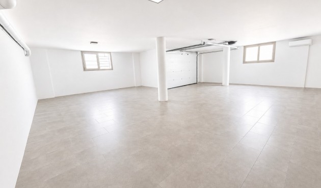 Resale - Villa -
San Miguel de Salinas - Inland