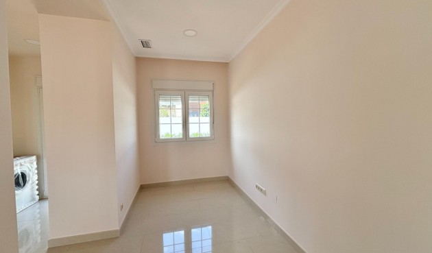Reventa - Villa -
Cabo Roig - Costa Blanca
