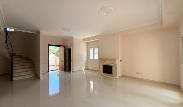 Reventa - Villa -
Cabo Roig - Costa Blanca