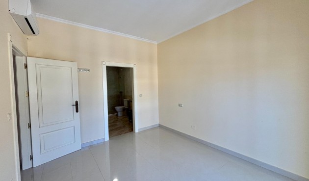 Reventa - Villa -
Cabo Roig - Costa Blanca