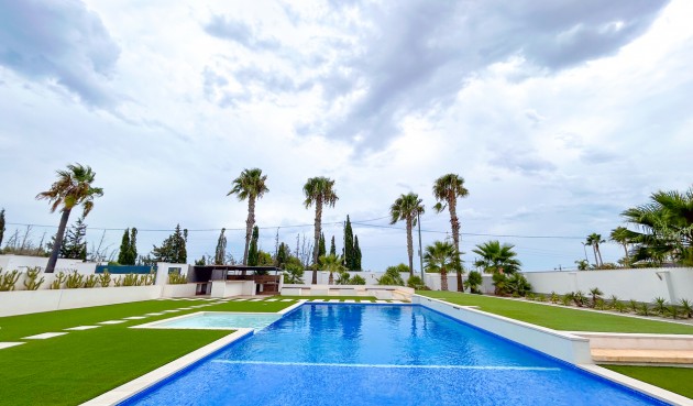 Resale - Villa -
Los Montesinos - Costa Blanca