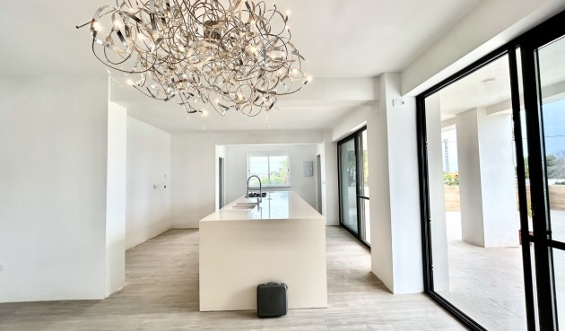 Resale - Villa -
Los Montesinos - Costa Blanca