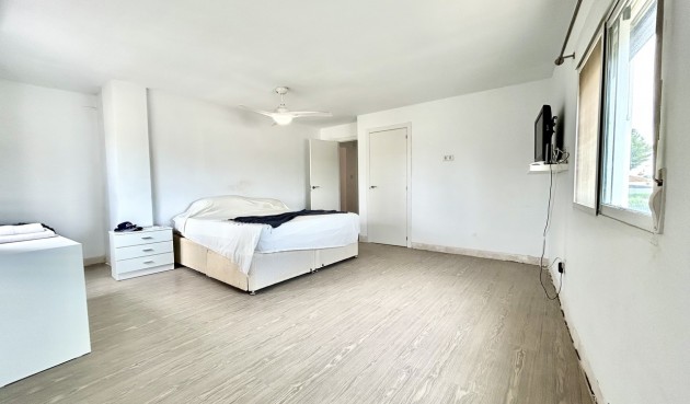 Resale - Villa -
Los Montesinos - Costa Blanca
