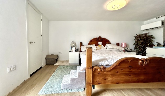 Resale - Villa -
Los Montesinos - Costa Blanca