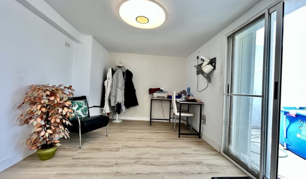 Resale - Villa -
Los Montesinos - Costa Blanca