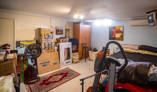 Resale - Villa -
Torrevieja - Costa Blanca