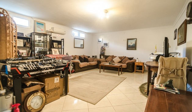 Resale - Villa -
Torrevieja - Costa Blanca