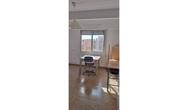 Resale - Apartment -
Murcia - Centro