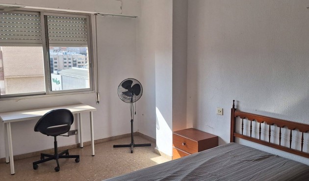 Resale - Apartment -
Murcia - Centro