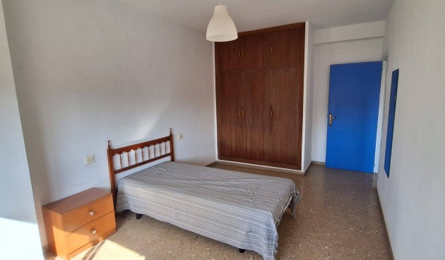Resale - Apartment -
Murcia - Centro