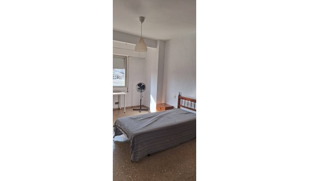 Resale - Apartment -
Murcia - Centro