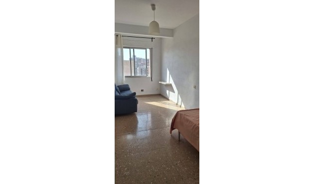 Resale - Apartment -
Murcia - Centro