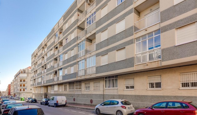 Resale - Apartment -
Torrevieja - Centro