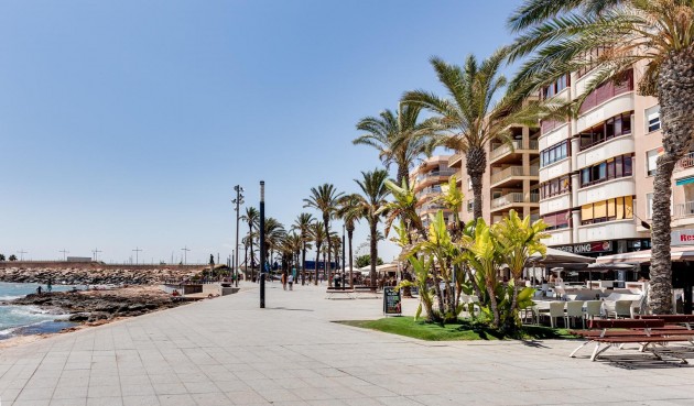 Resale - Apartment -
Torrevieja - Centro
