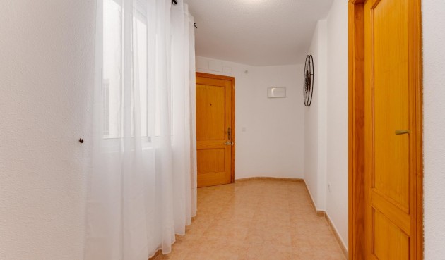 Resale - Apartment -
Torrevieja - Centro