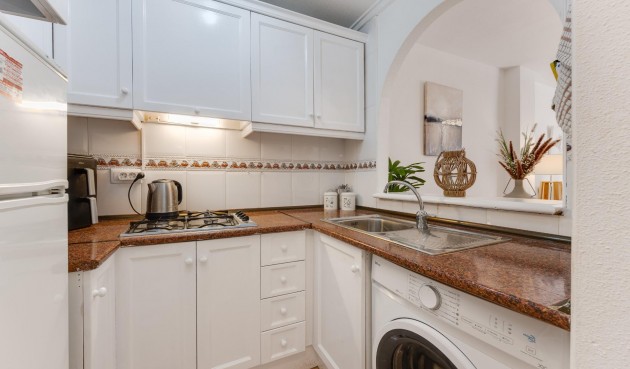 Resale - Apartment -
Torrevieja - Centro