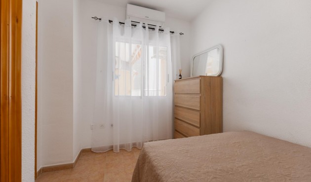 Resale - Apartment -
Torrevieja - Centro