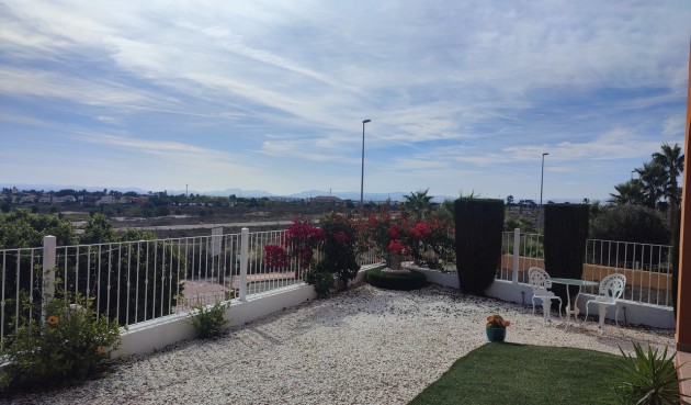 Resale - Apartment -
Altaona Golf - Inland