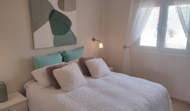 Resale - Apartment -
Altaona Golf - Inland