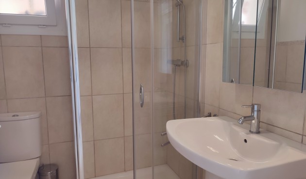 Resale - Apartment -
Altaona Golf - Inland