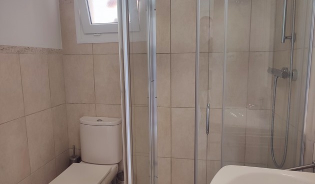 Resale - Apartment -
Altaona Golf - Inland