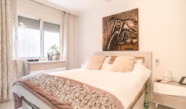 Resale - Villa -
San Fulgencio - Costa Blanca