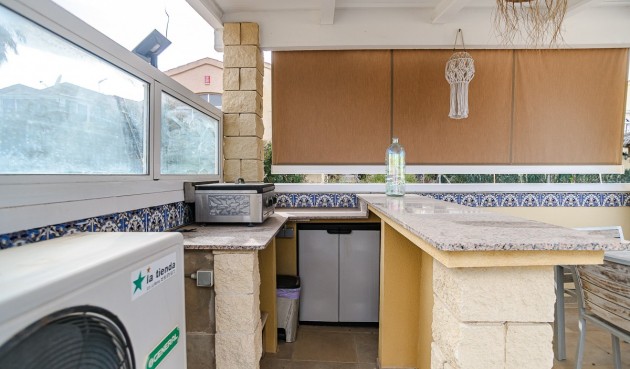 Resale - Villa -
San Fulgencio - Costa Blanca
